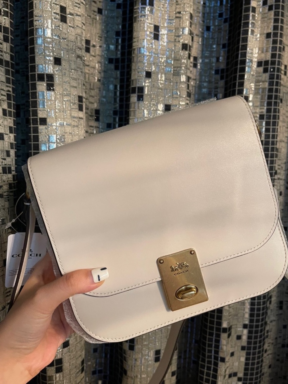 NWT!COACH Hutton Saddle Bag(COACH 610) coach retail store